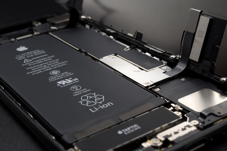 iPhone Battery Replacement Service